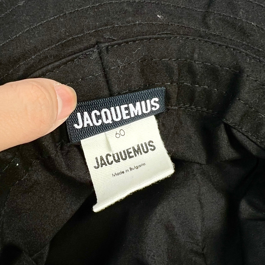 Bucket Jacquemus đen