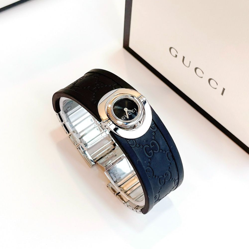 Đồng hồ Gucci Twirl  Case mặt trong 17mm