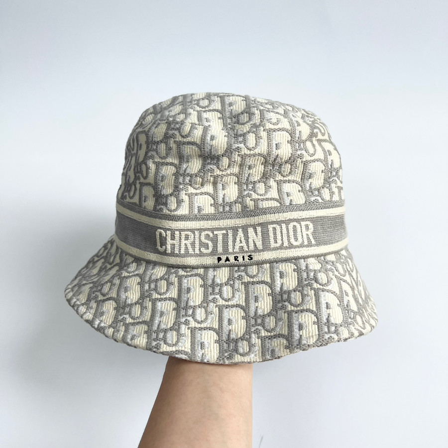 Bucket Dior