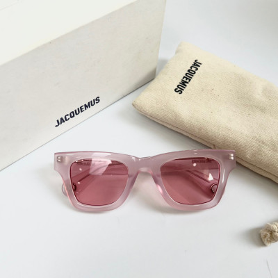 Mắt kính Jacquemus hồng