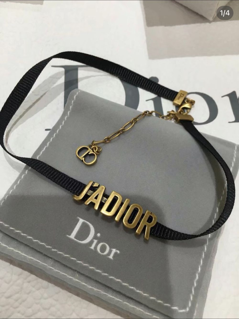 Choker Dior siêu sang