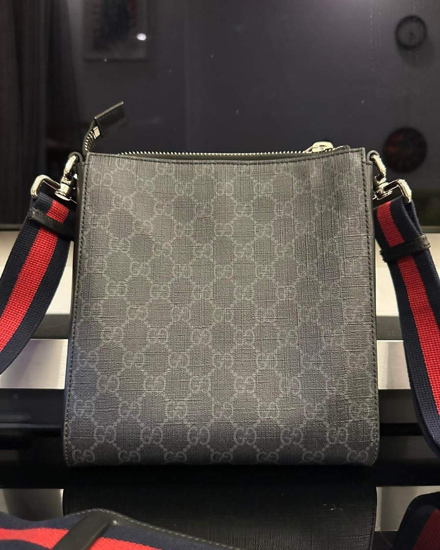 Túi Gucci black small messenger bag