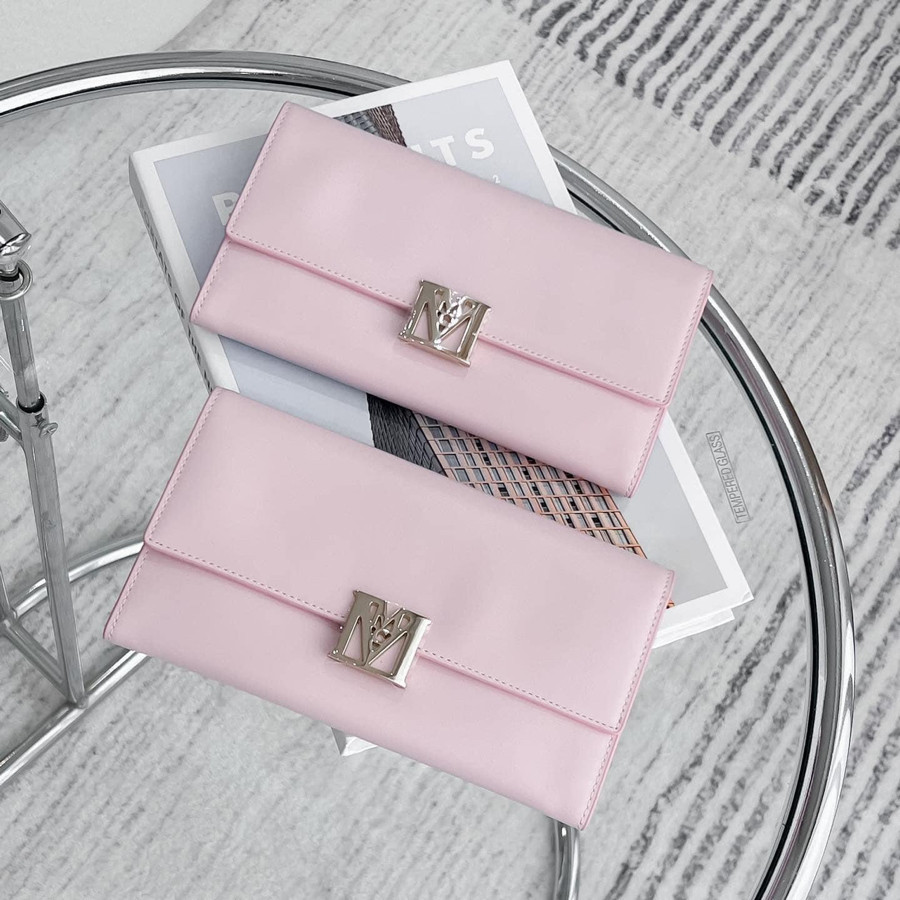 Túi MCM crossbody màu hồng cực tiểu thư tặng kèm thêm 1 card holder 😍