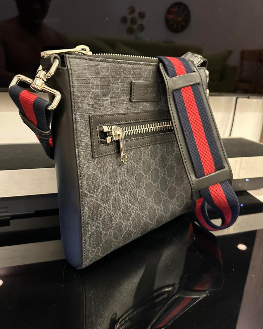 Túi Gucci black small messenger bag