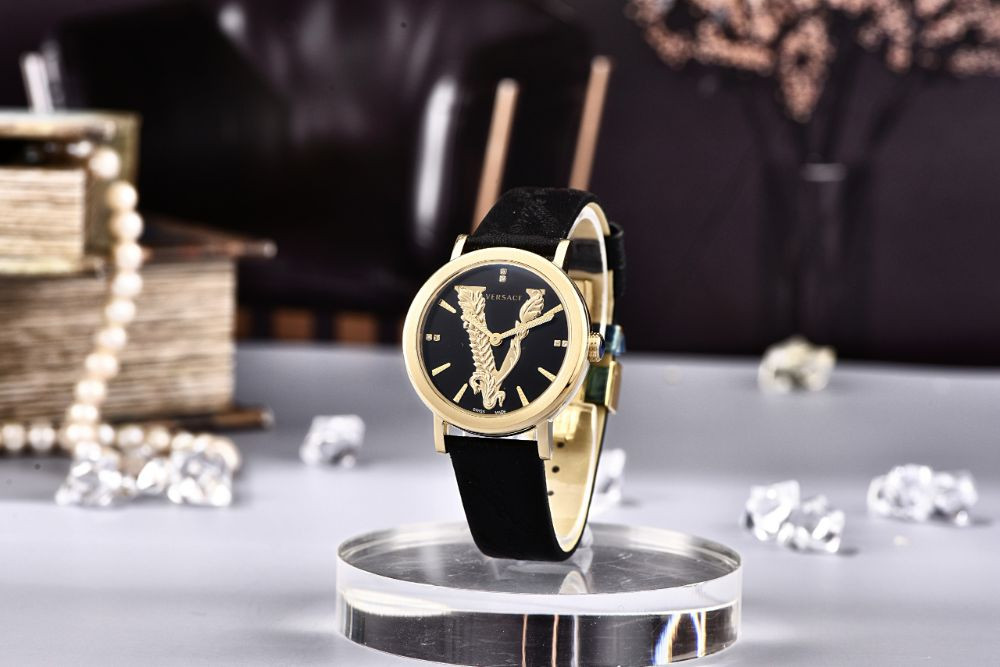 Đồng hồ Versace Virtus phiên bản Diamond Case 36mm