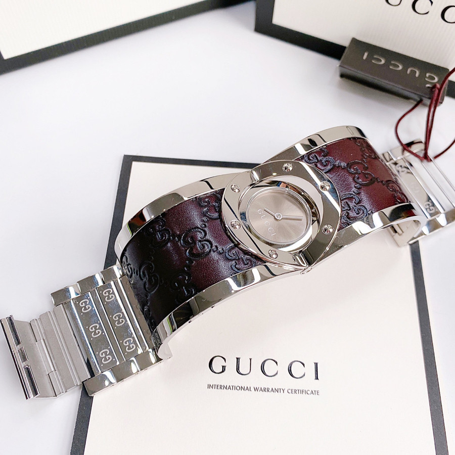 Đồng hồ lắc Gucci