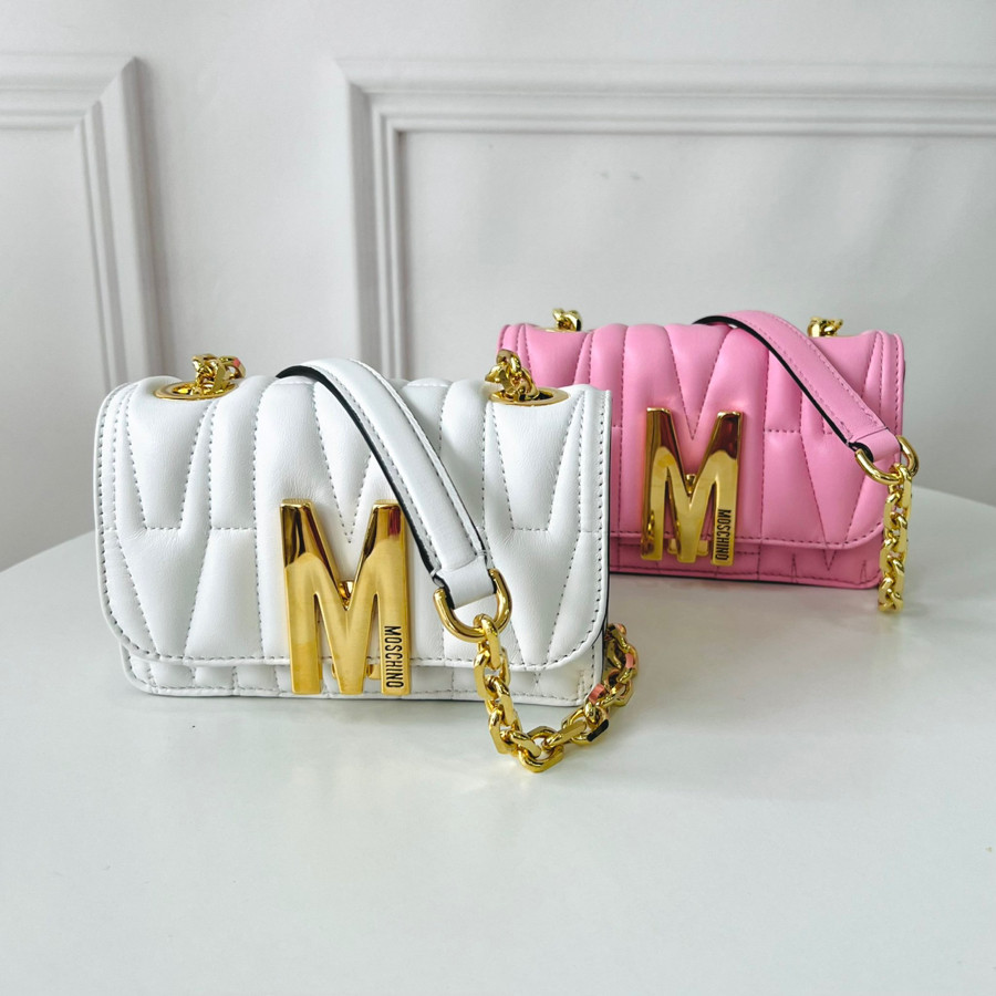 Túi Moschino logo đỏ trần chỉ siêu xinh 😍