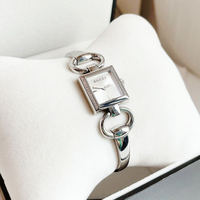 Đồng hồ Gucci Tornavoni Silver diamond Case 26mm