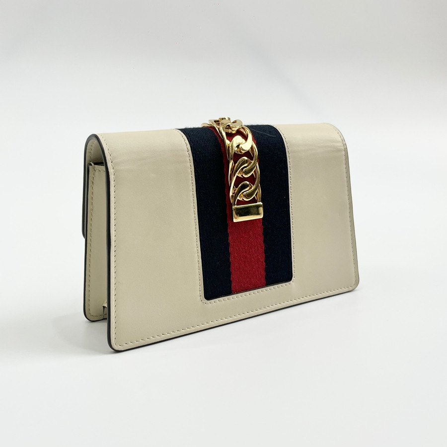 Túi Gucci sylvie mini