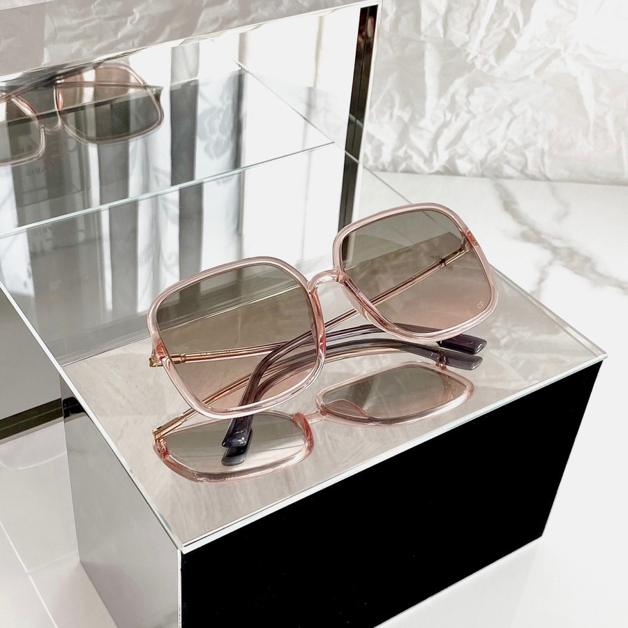 Kính râm Dior Stellaire siêu nhẹ cực hiếm nha, ai thích làm kính cận thay mắt được lun ✨