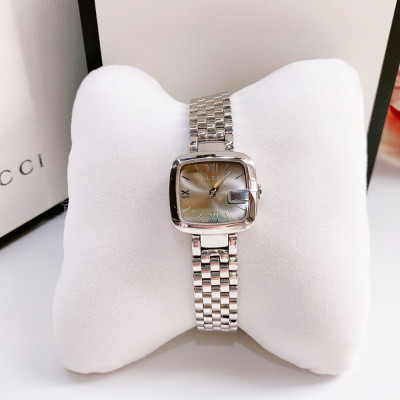 Đồng hồ Gucci G-Gucci Case 23 x 24mm