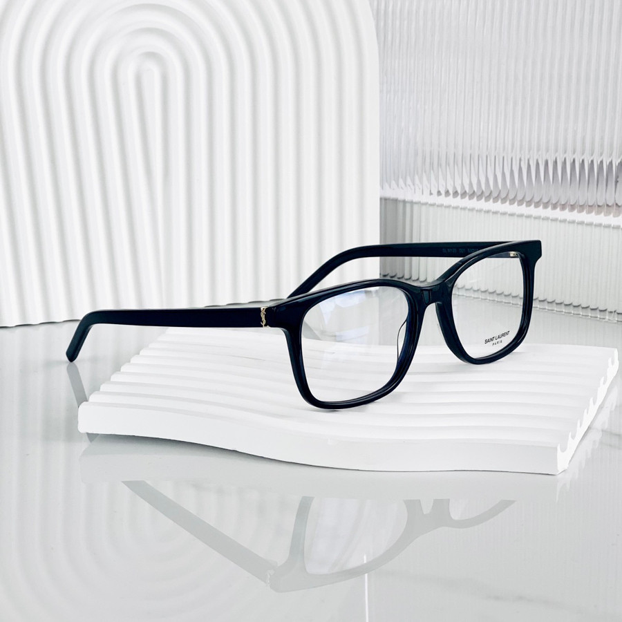Kính cận Ysl slm120  đen logo quá nổi 😍