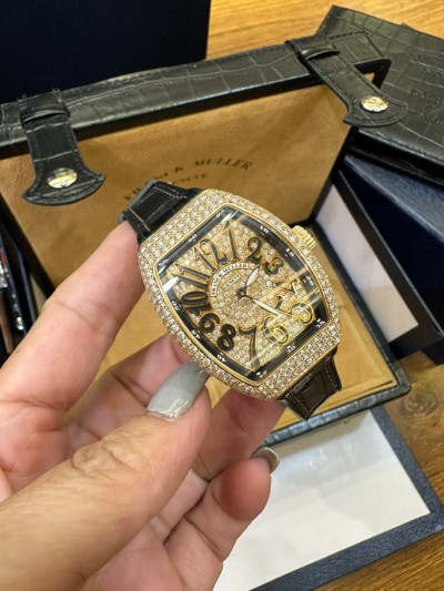 Đồng hồ Frank Muller V32 vàng khối