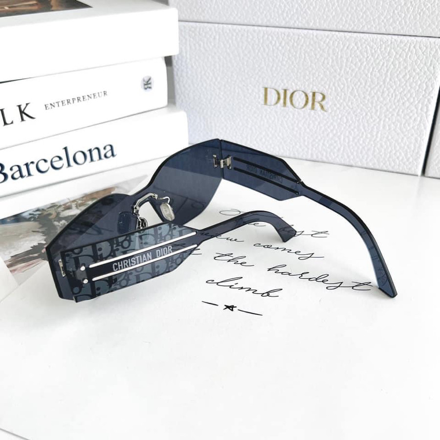 Kính râm Dior diorclub m6u logo màu mới 2023