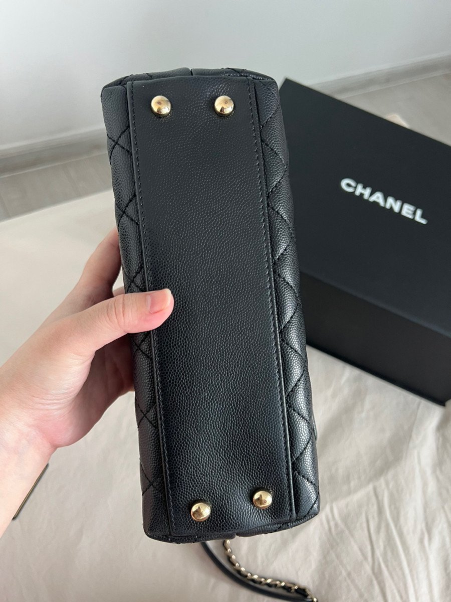 Chanel coco 9.5 black ghw caviar