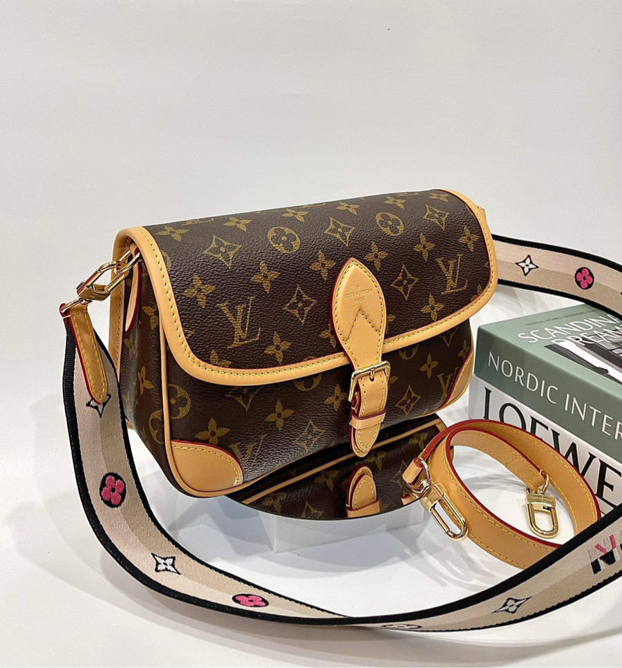 Túi Louis Vuitton