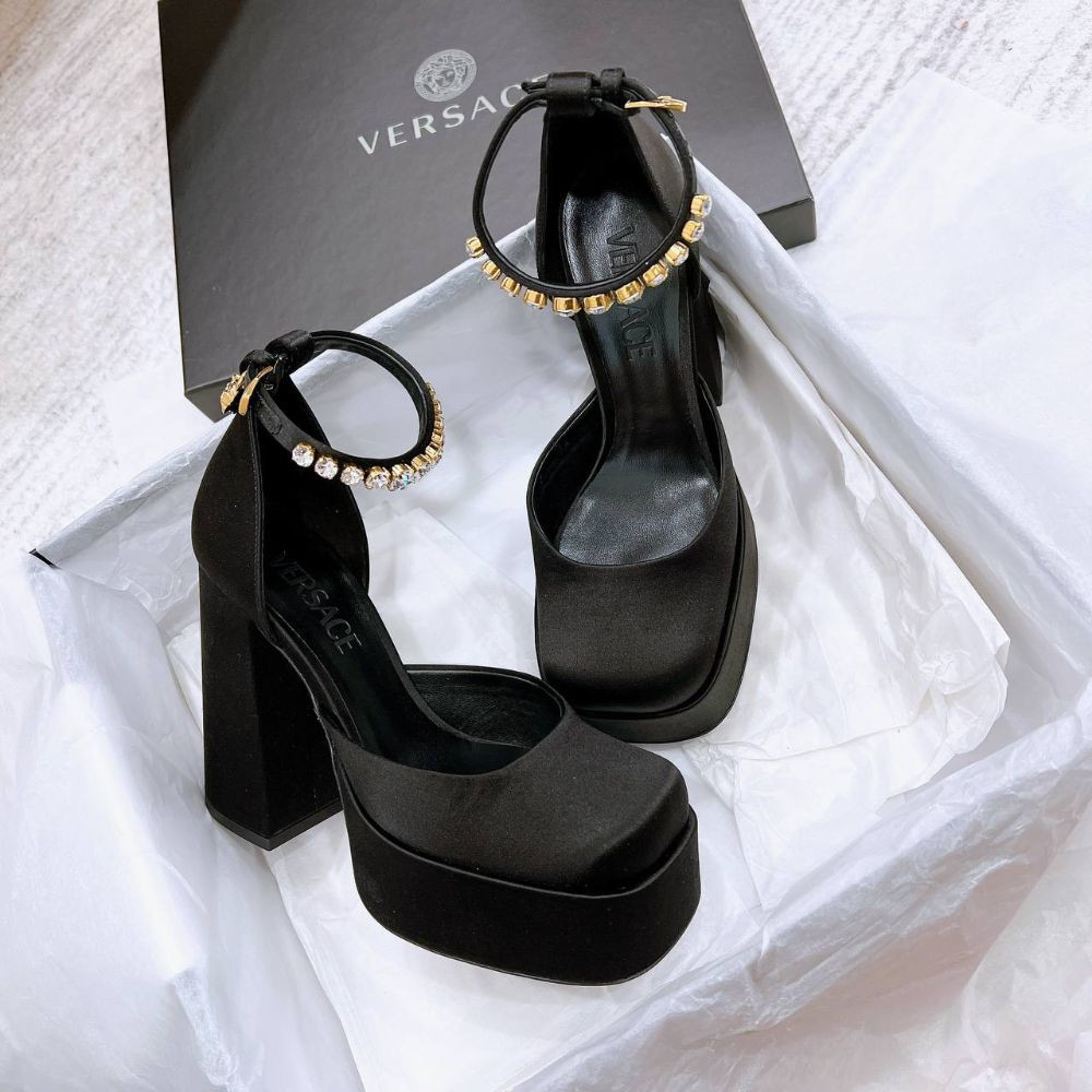 Guốc Versace satin đen, gót 11.5cm