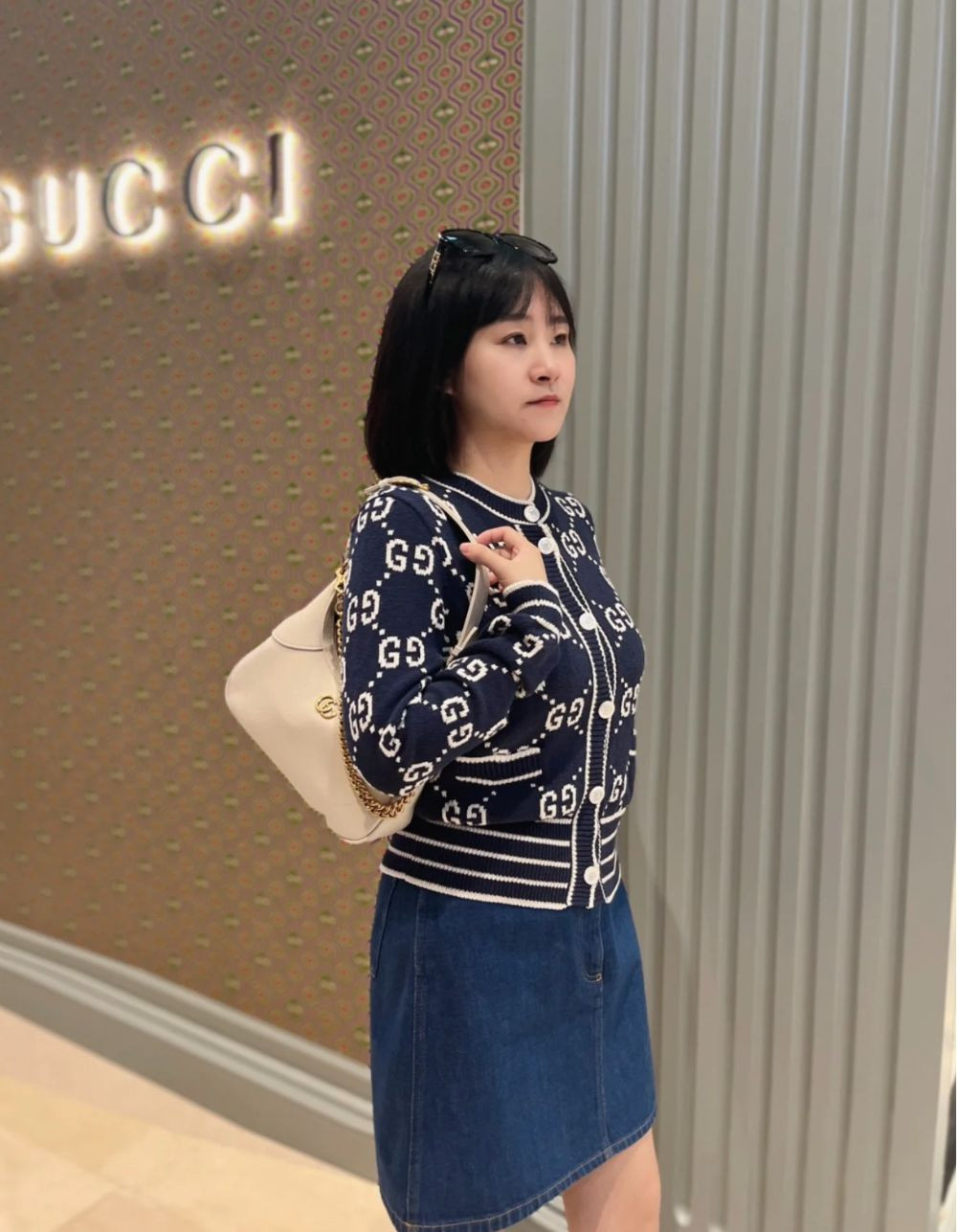 Áo Gucci cardigan len xanh