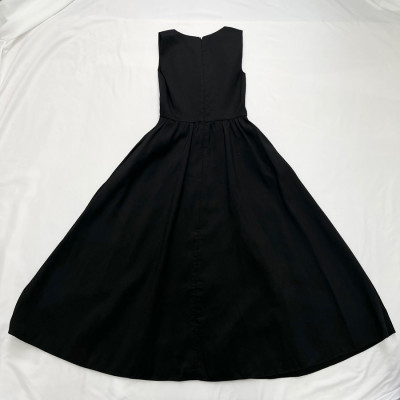 Váy Dior đen