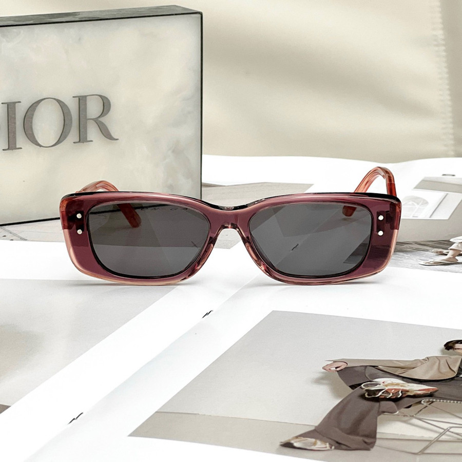 Kính râm Dior Highlight S2 new 2023 siêu nhẹ đi cùng logo gọng nổi bật ✨