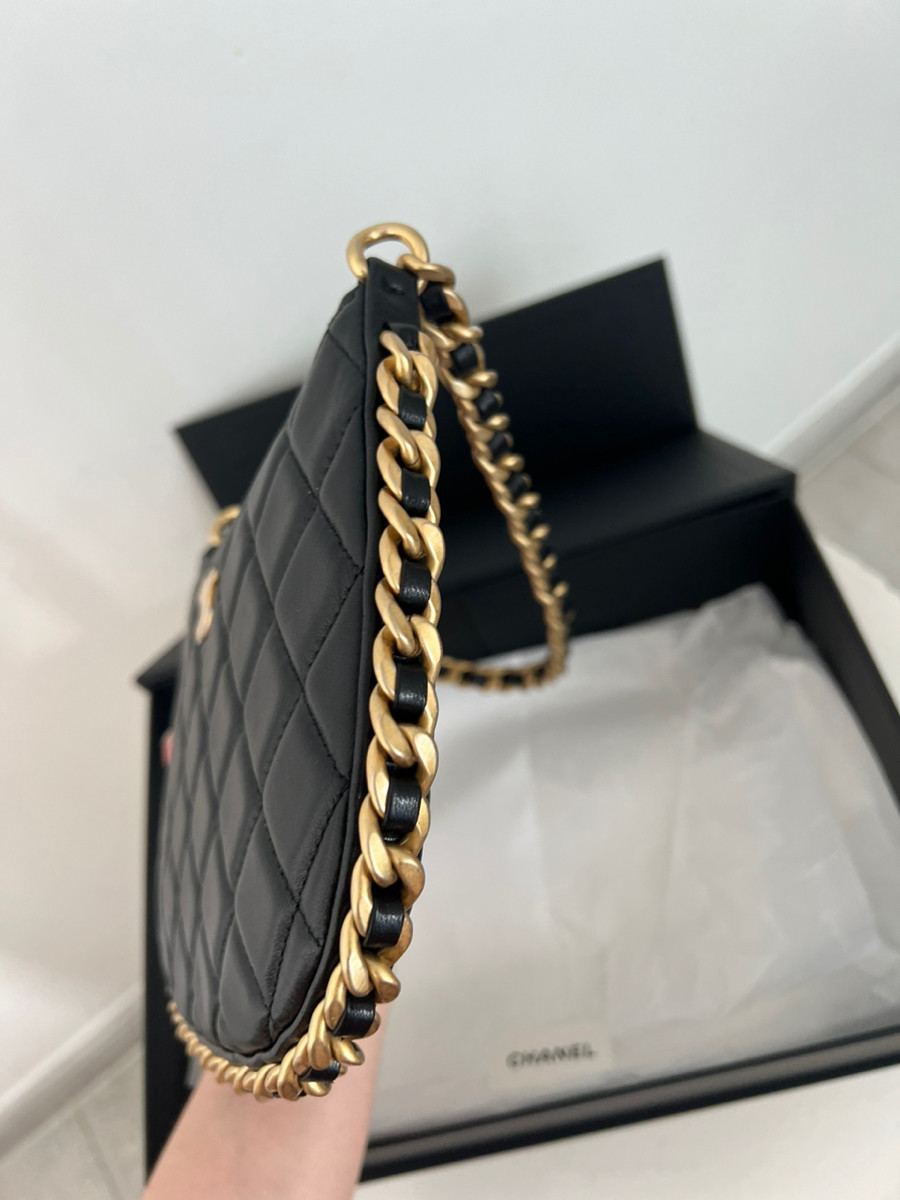 Chanel Kẹp Nách 23B