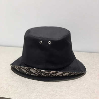 sẵn    em mũ dùng được 2 mặt nhà    D I O R 95TDD923A130 Teddy Oblique Reversible Hat Bucket Hat Polyester x cotton x polyurethane Black.... 💎 size 56.... 💎  tình trạng 95% new    ...