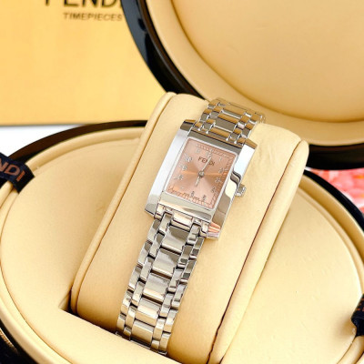 Đồng hồ Fendi Case 21.5*30.7mm