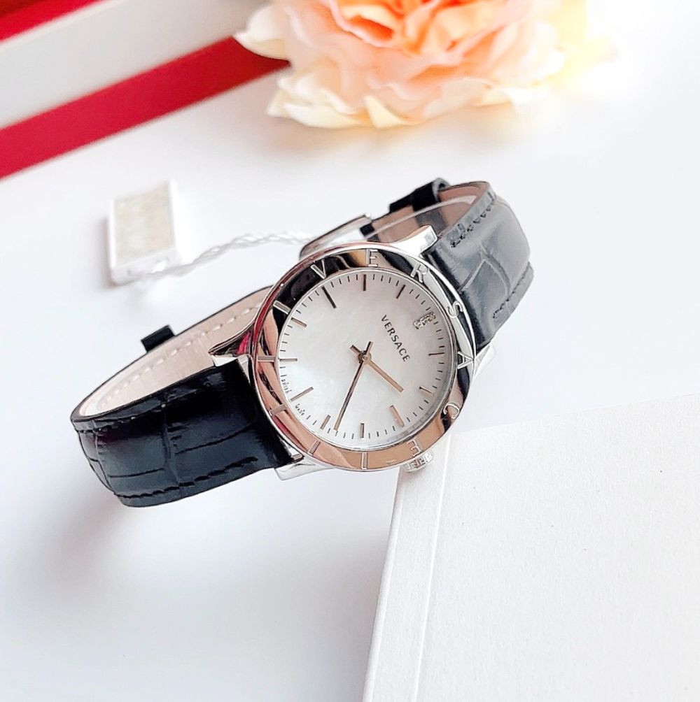 Đồng hồ Versace Acorn Mother of Pearl Dial Ladies Watch Case 33mm