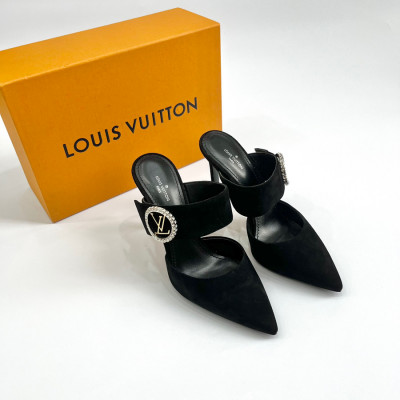 Guốc Louis Vuitton đen nhung