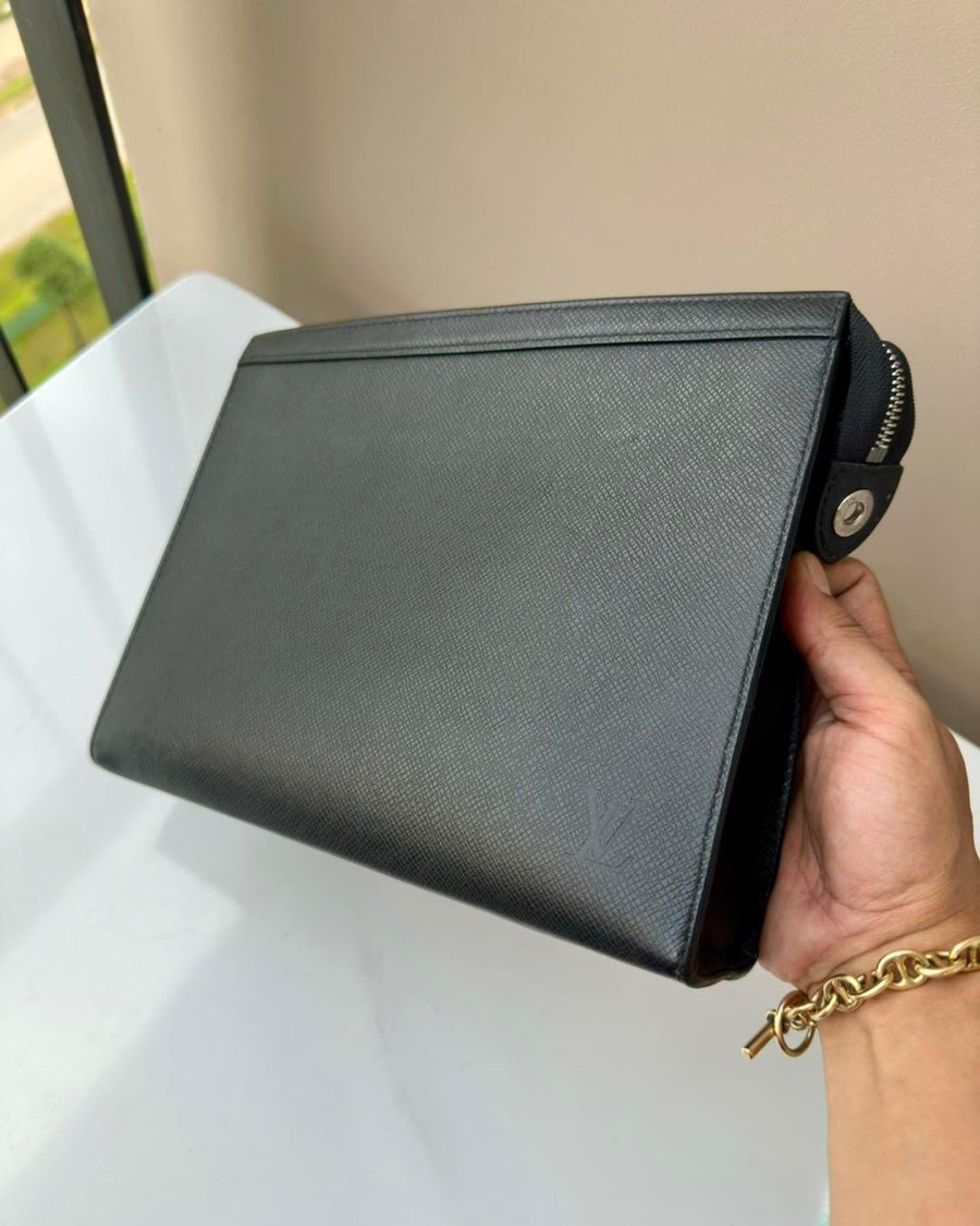 Clutch LV Pochette Voyage da taiga