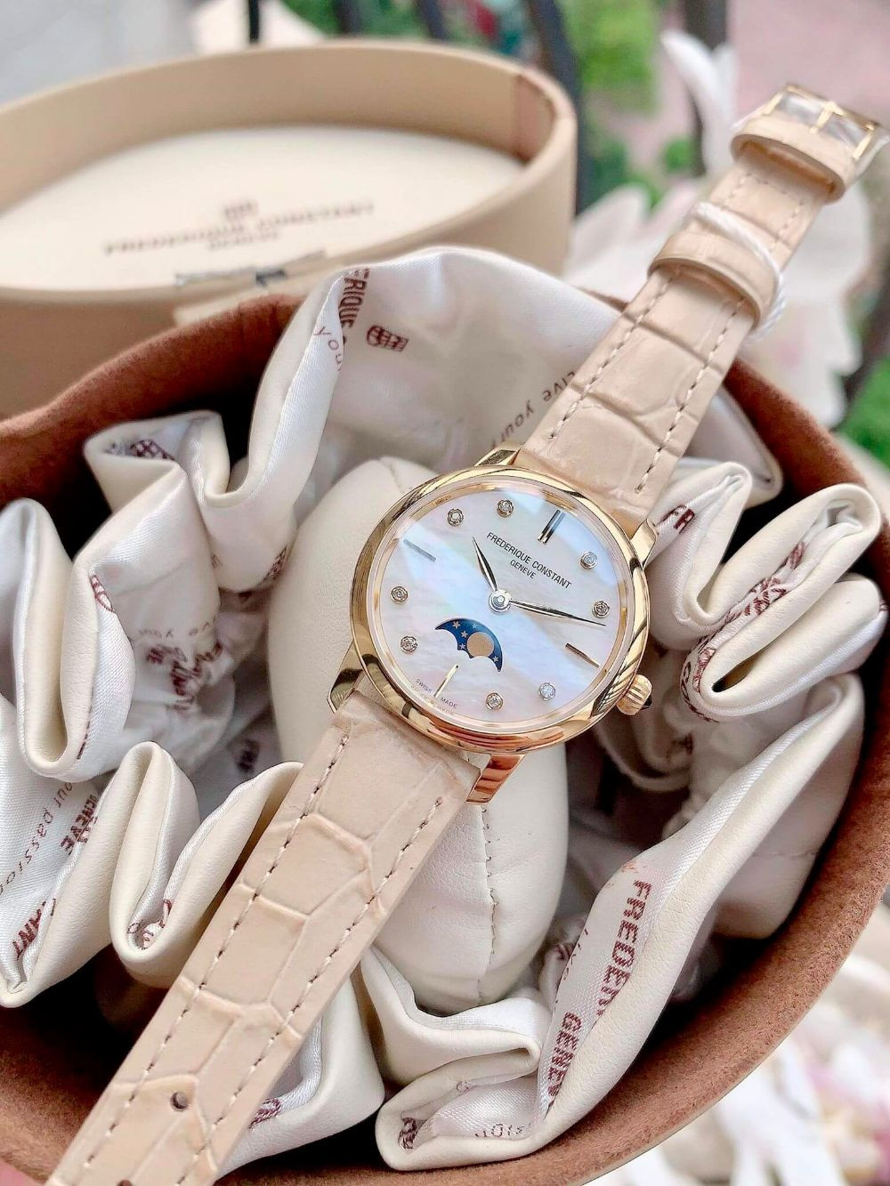 Đồng hồ Frederique Constant Moonphase Case 30mm