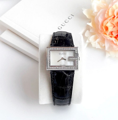 Đồng hồ Gucci Rectangle- 100G diamond Case 23*32mm