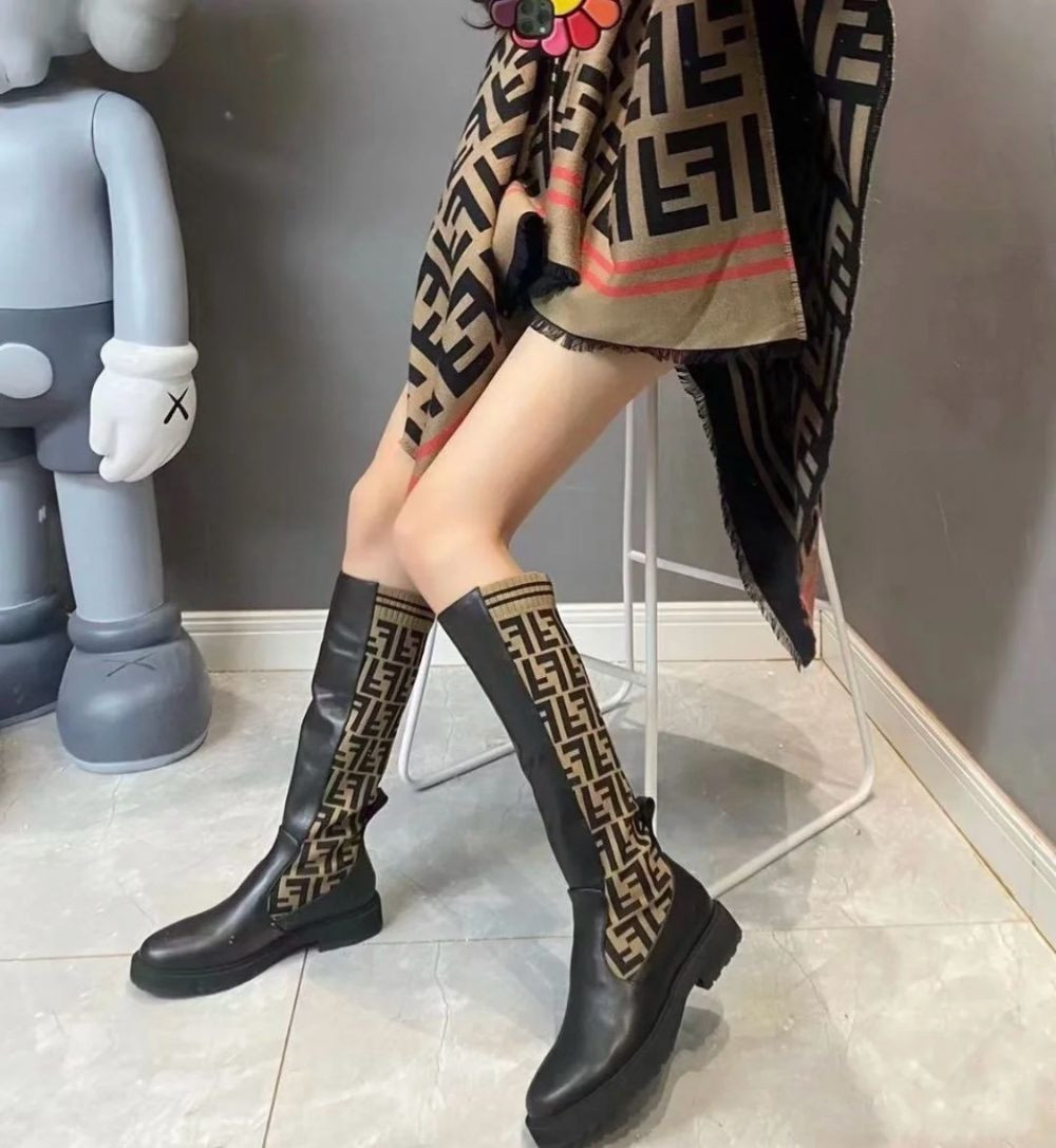 Boot Fendi cao cổ da phối vải