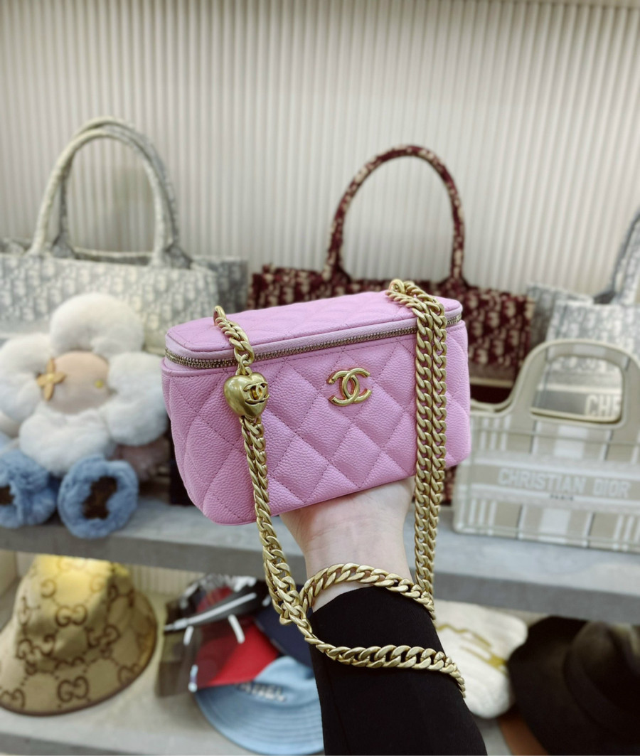 Chanel Vanity Charm tim