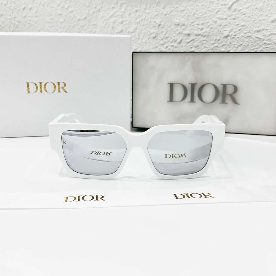 Kính râm Dior CD trắng quá xink luôn ✨