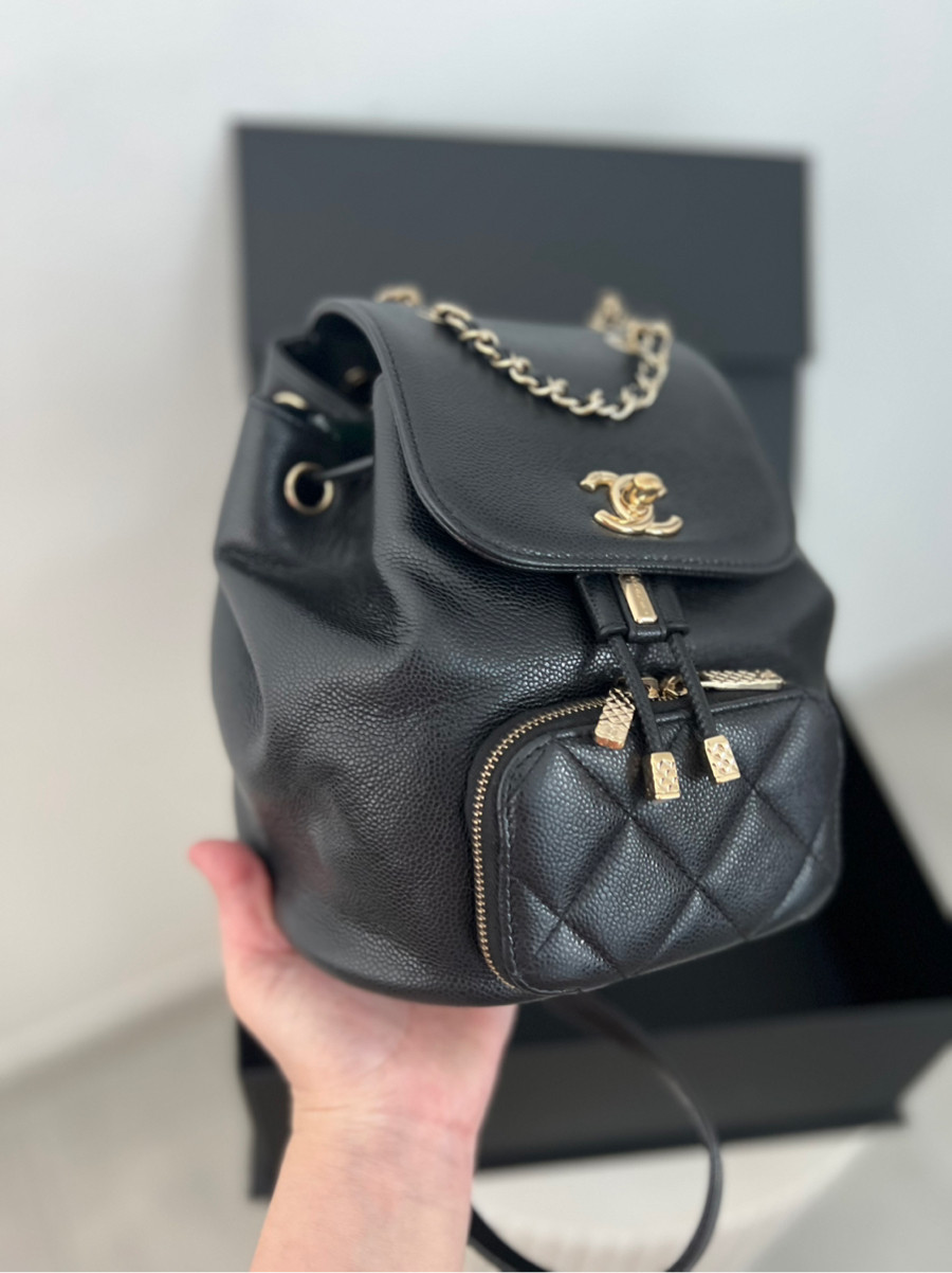 Chanel backpack caviar 22B