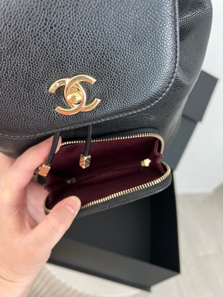 Chanel backpack caviar 22B