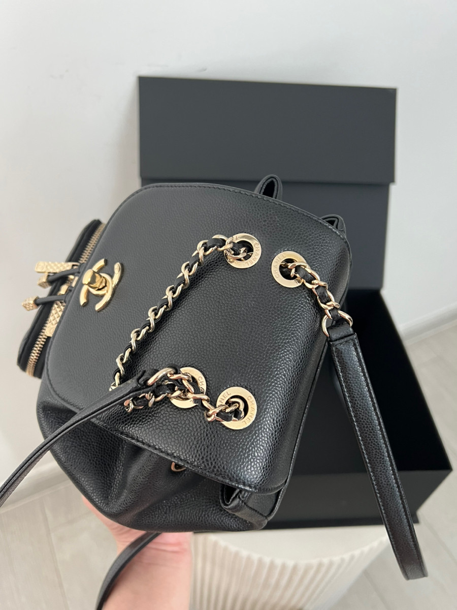 Chanel backpack caviar 22B