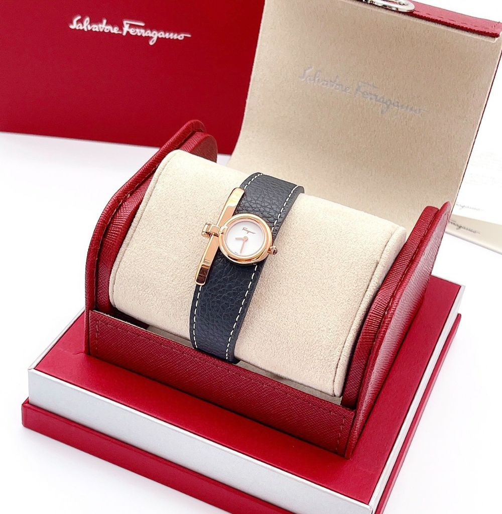 Đồng hồ Salvatore Ferragamo Charm Case 18.5mm