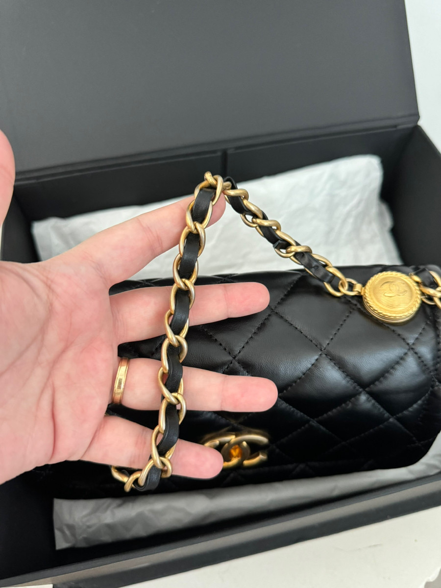 Chanel flap bag shiny lambskin