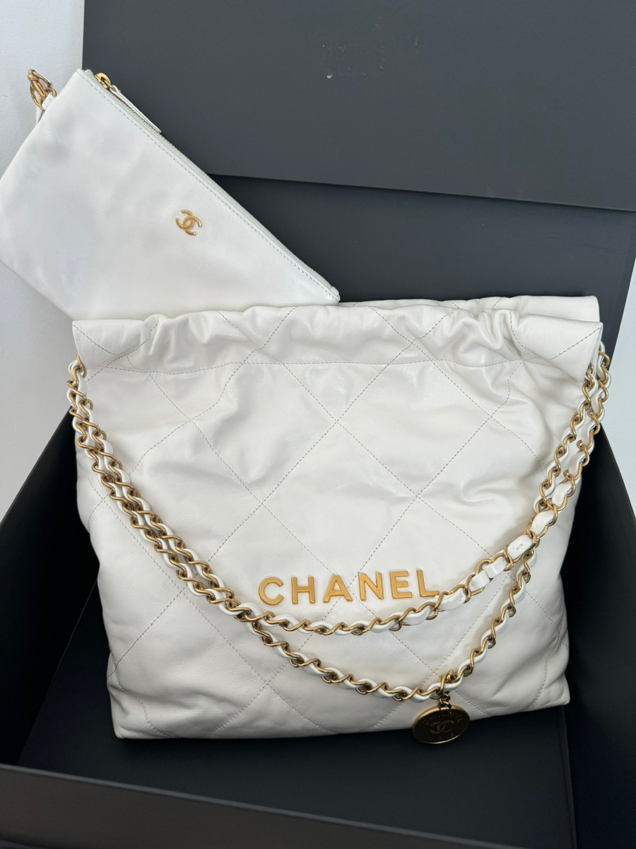 Chanel c22 hobo small white ghw