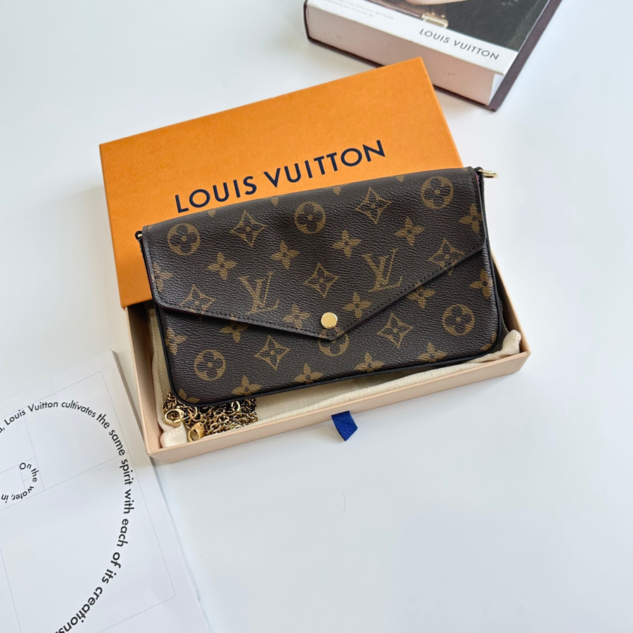 Túi Louis Vuitton felicie