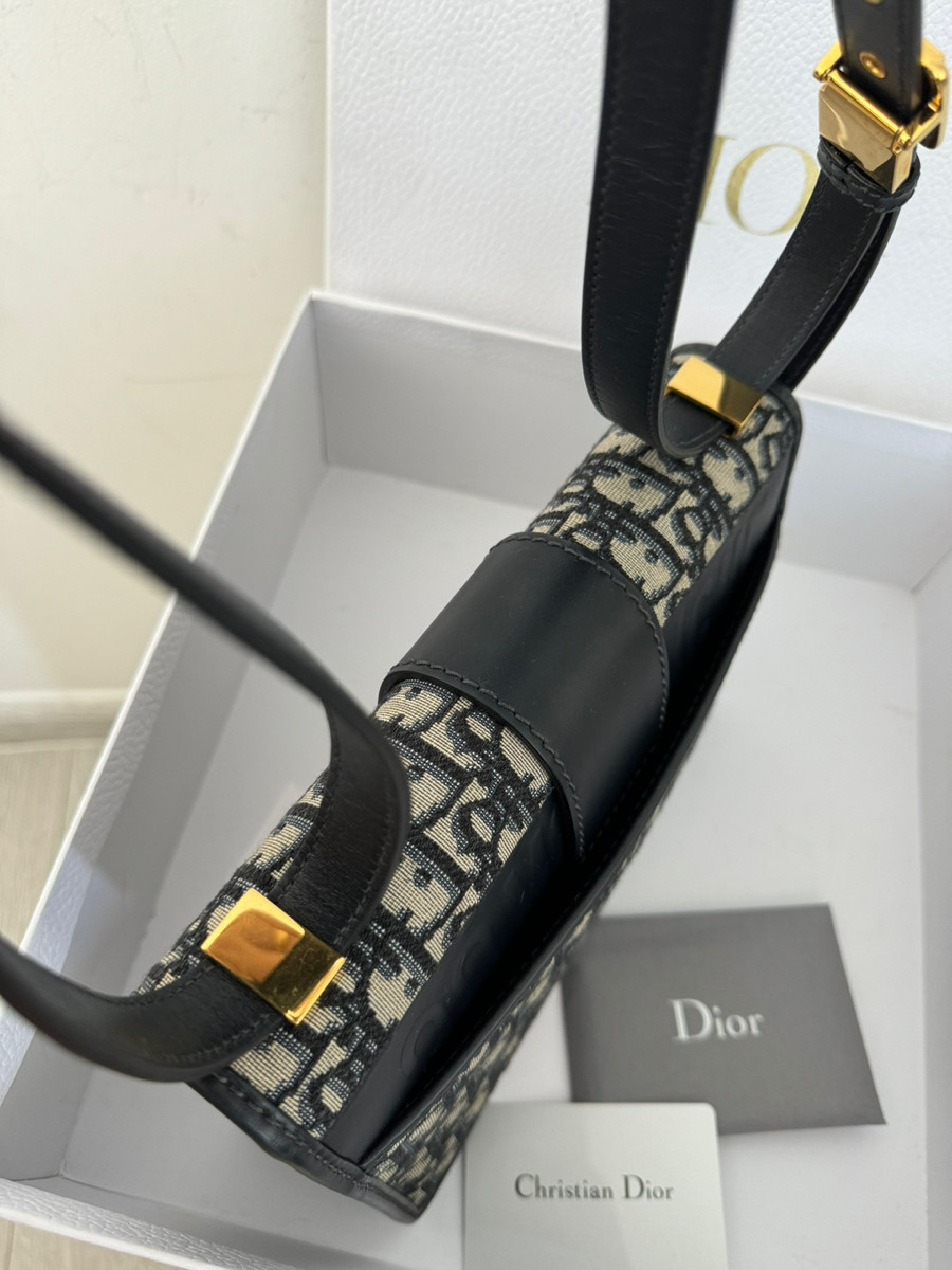 Dior montaigne 30