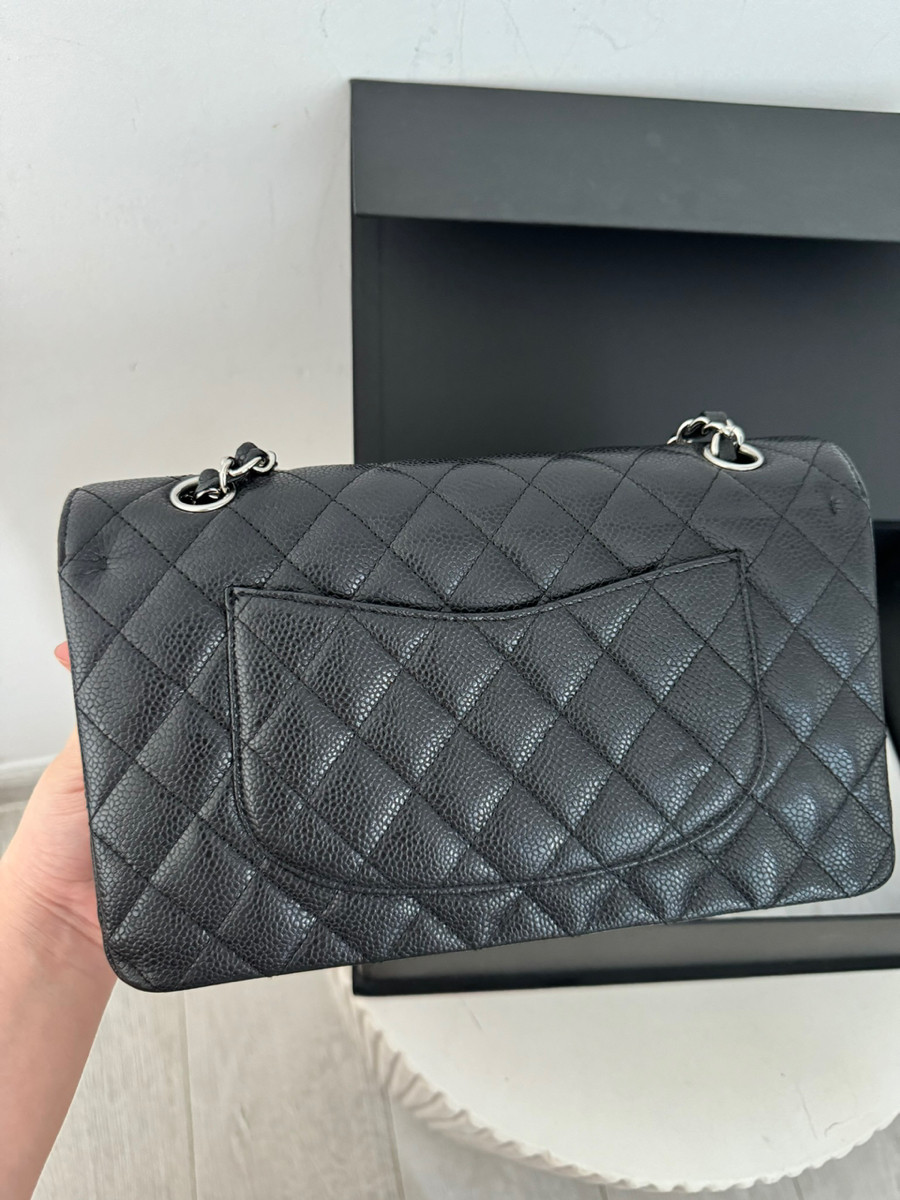 Chanel classic medium black shw ✨