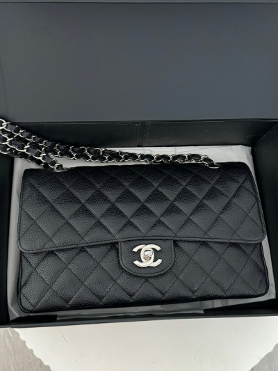 Chanel classic medium black shw ✨