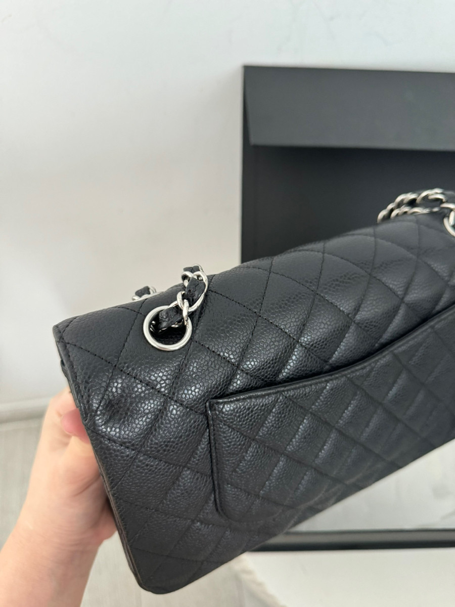 Chanel classic medium black shw ✨