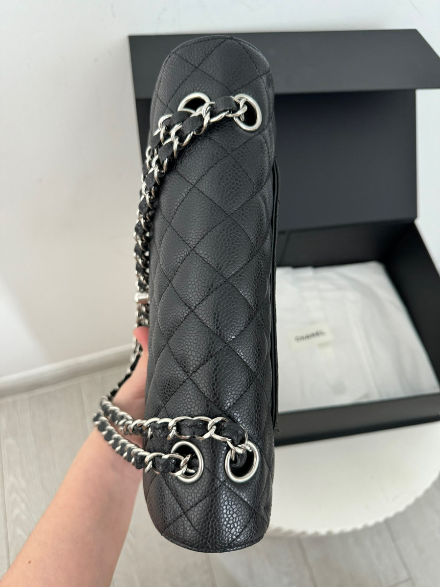 Chanel classic medium black shw ✨