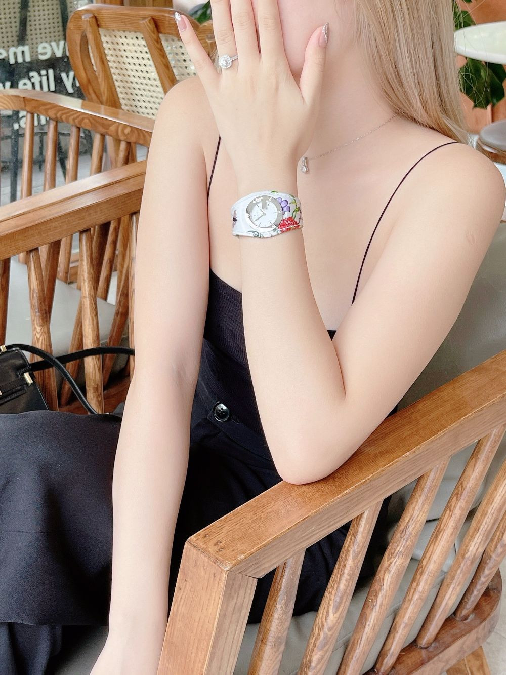 Đồng hồ Gucci U Play Case 35mm