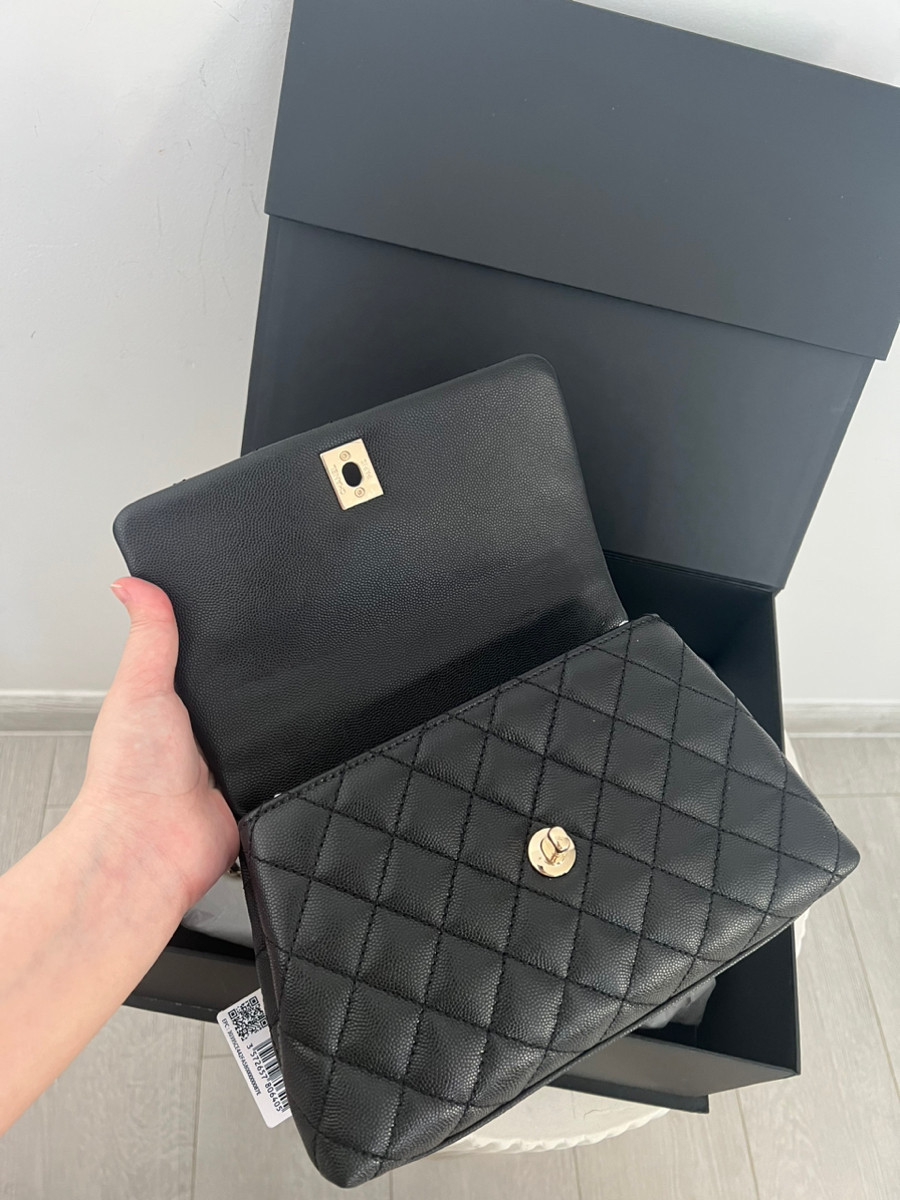 Chanel Coco 9.5 caviar