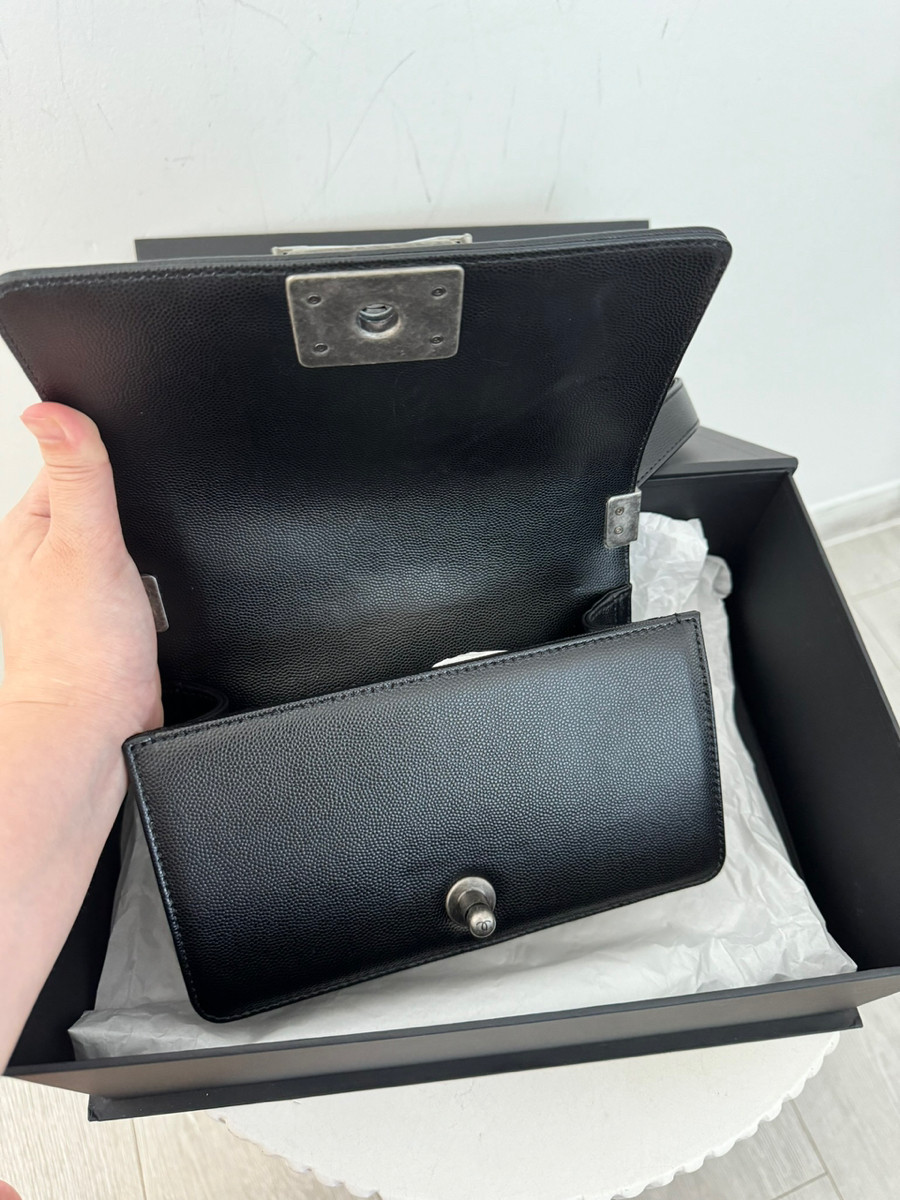 Chanel boy small black rthw